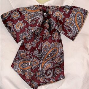 Vintage 80s Symphony Paisley Print Silk Pin On Bow Tie Scarf in Burgundy & Gold